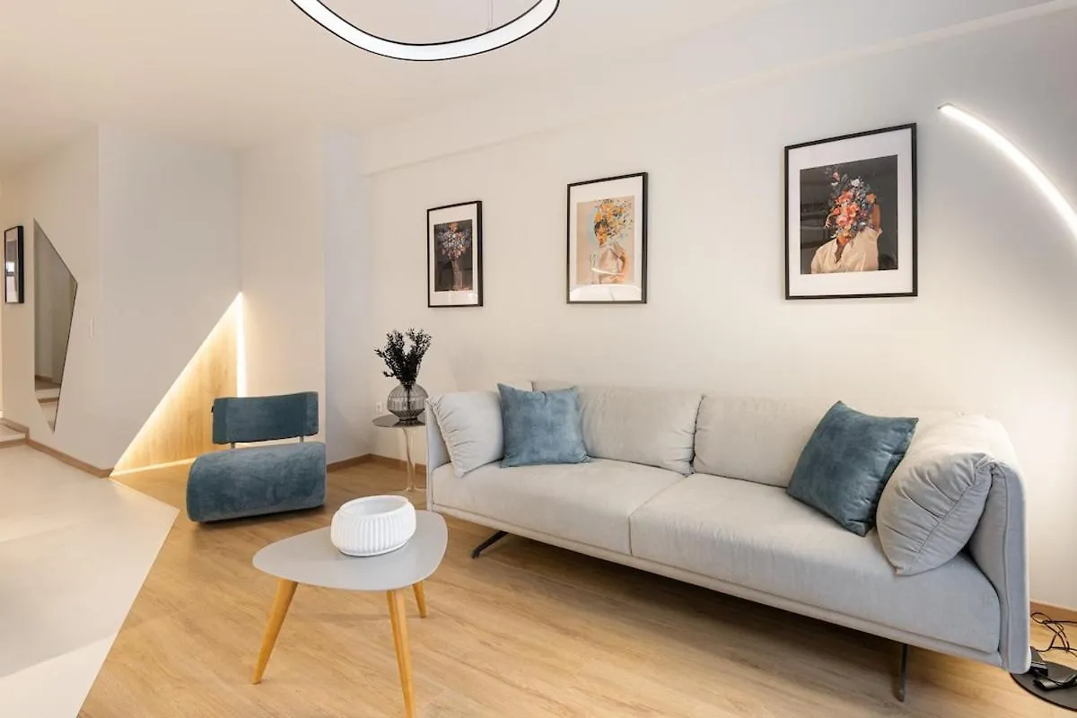 Innovative 2-Br Futuristic Flat In Ladadika Thessaloniki Appartement